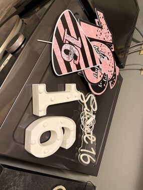 Party 16th Birthday Decorative Sign - Pink Glitter